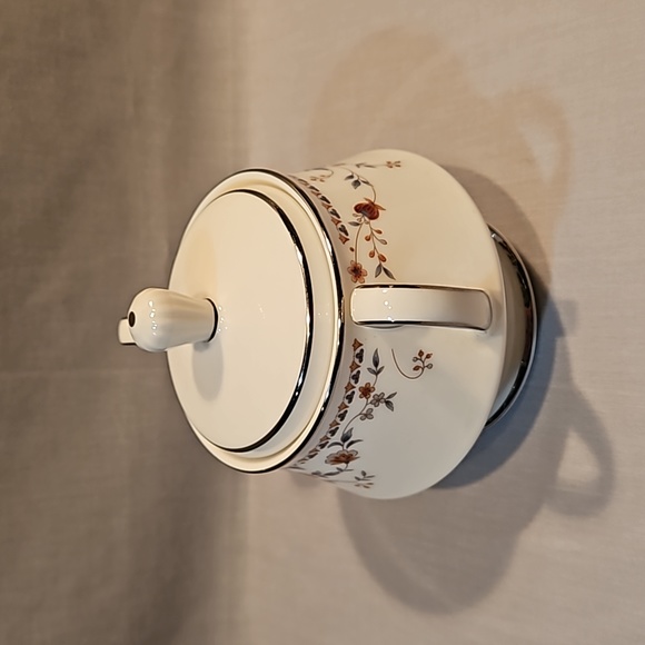 New Noritake Adagio 7237 Creamer & Sugar Bowl w/Lid - Picture 2 of 13